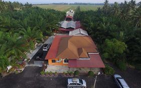Capital O 91206 Homestay Pelangi Ban Pecah.